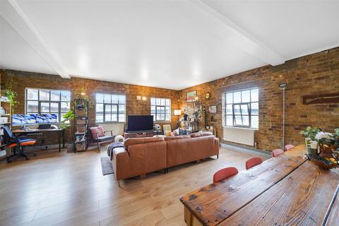 1 bedroom apartment for sale, Orchard Place, London E14