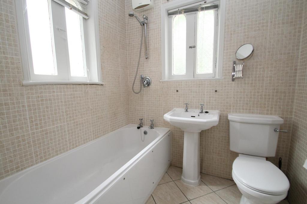 Allerton Lodge Flats, Falkland Mount... 1 bed flat to rent £850 pcm