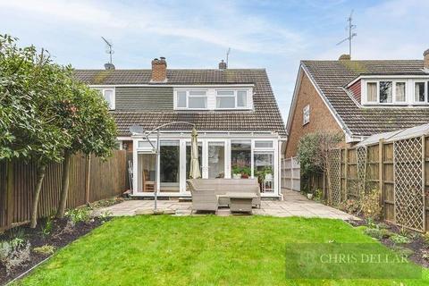 4 bedroom semi-detached house to rent, Bowlers Mead, Buntingford