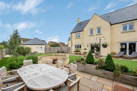 4 bedroom detached house for sale, Shearers Way, Tetbury, Gloucestershire, GL8