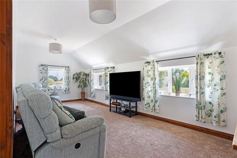 3 bedroom detached house for sale, Crookham Common Road, Brimpton, Reading, RG7