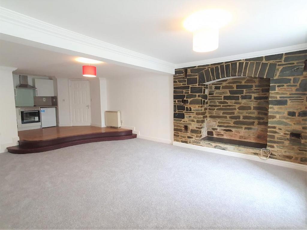 St. Austell PL26 1 bed apartment to rent £695 pcm (£160 pw)