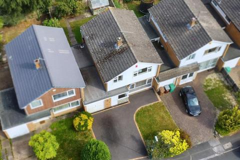 63 Appledore Avenue, Nottingham, NG8 2RL