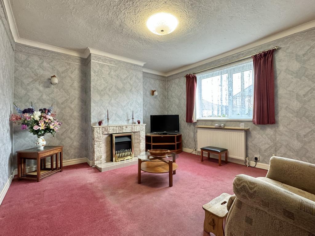 Clifford Avenue, Kingsteignton 3 bed semidetached house for sale £