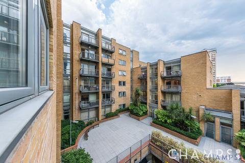 2 bedroom flat to rent, Cassilis Road, London, E14