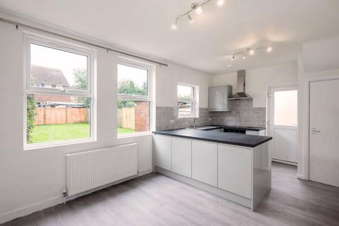 3 bedroom semi-detached house to rent, Osbaldwick Lane, York, YO10