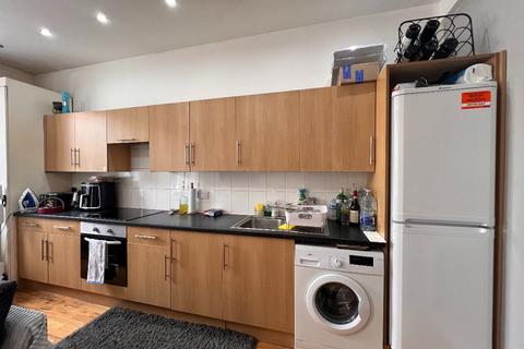 1 bedroom apartment to rent, Walworth Road, London