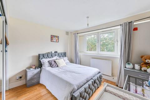 2 bedroom flat for sale, Whittaker Court, Studley Road, Stockwell, London, SW4