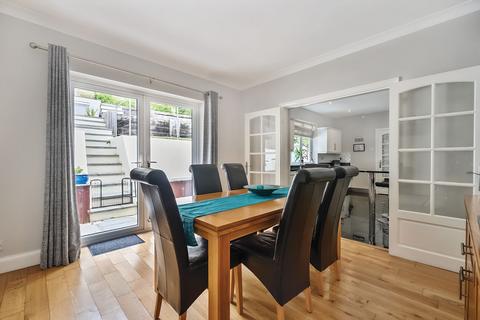 21 Stuart Road, Warlingham, CR6 9JH