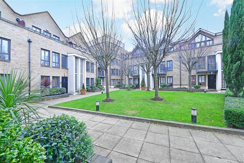 4 bedroom townhouse to rent, Brightlingsea Place, Limehouse, London, E14