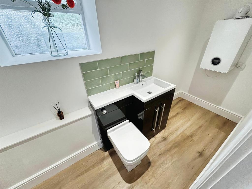 Utility/ Cloakroom