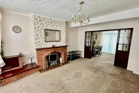 3 bedroom semi-detached house for sale, Kelsall Drive, Droylsden, Manchester