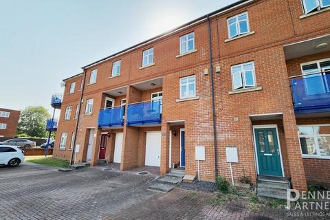 4 bedroom townhouse for sale, Fletton Avenue, Peterborough PE2