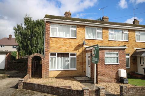 3 bedroom end of terrace house for sale, Wellington Close, Newbury, RG14