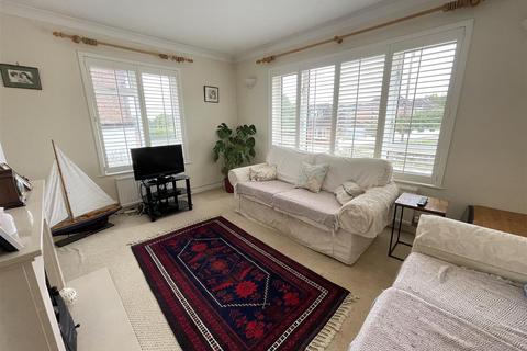 37 Anderson Road, Salisbury, SP1 3DX