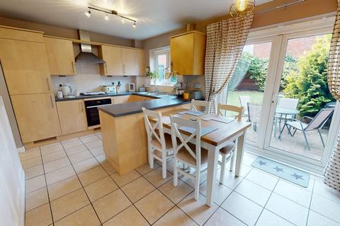 3 bedroom detached house for sale, Milburn Drive, St Crispin, Northampton, Northamptonshire, NN5 4UH