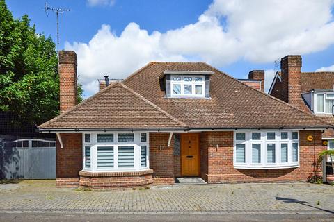 4 bedroom bungalow for sale, Periwinkle Lane, Bedfordshire LU6