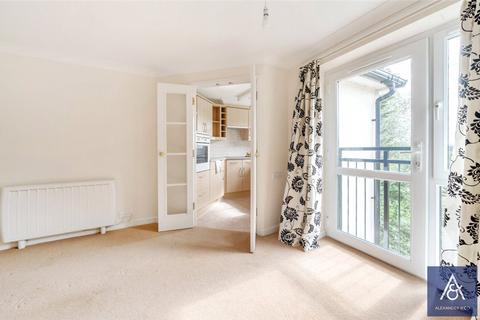 1 bedroom apartment for sale, Buckingham Road, Northamptonshire NN13