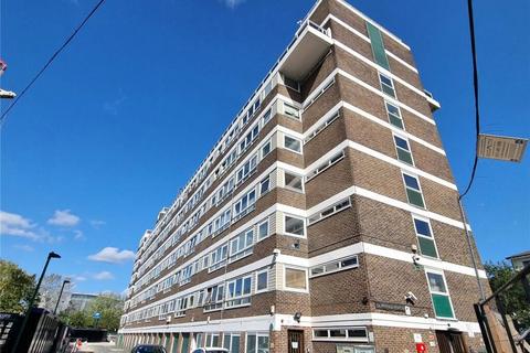 1 bedroom flat for sale, 23 North Road, London, N7 9PX