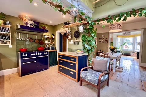 99 Bisley Road, Stroud, GL5 1HQ