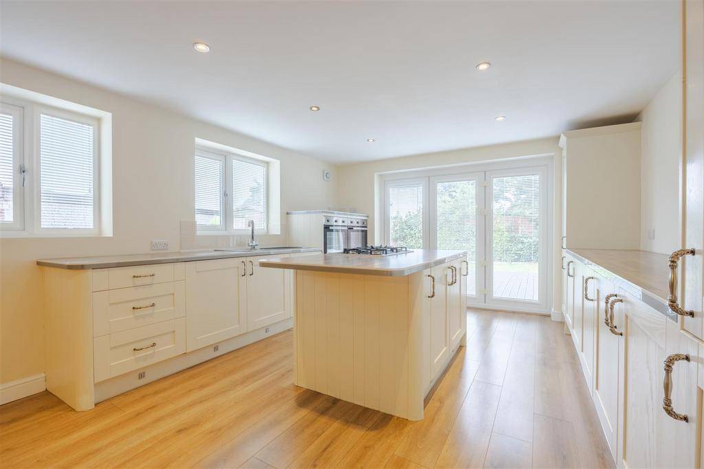 Kitchen diner