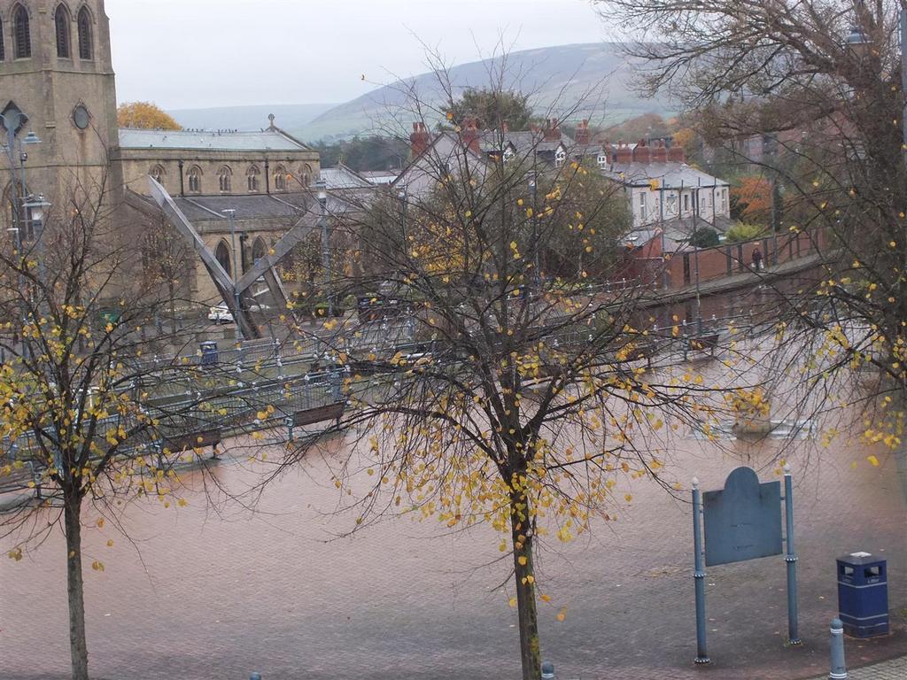 Canal view 2.jpg
