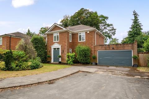 5 bedroom detached house for sale, Charlton Kings, Weybridge, KT13