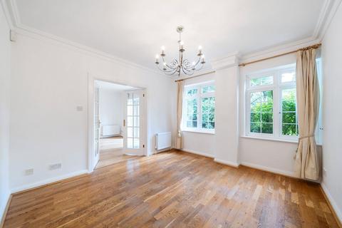 5 bedroom detached house for sale, Charlton Kings, Weybridge, KT13