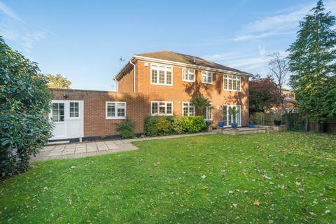 5 bedroom detached house for sale, Charlton Kings, Weybridge, KT13