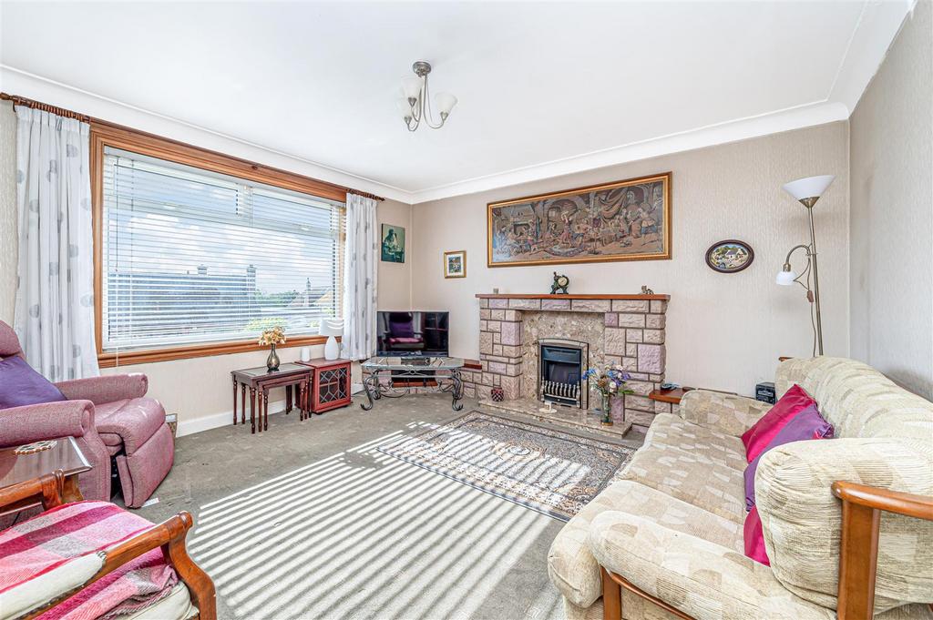 Lady Nairn Avenue, Kirkcaldy 3 bed detached house for sale £225,000