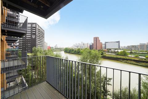 Studio for sale, Amelia House, London E14