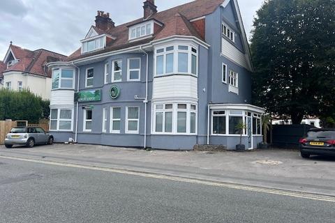 2 bedroom flat to rent, 35 Sea Road, Boscombe, Bournemouth, BH5