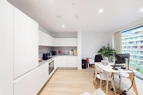 Studio for sale, Fairwater house  Bonnet Street, London E16