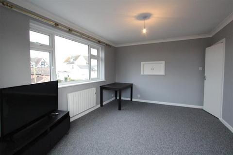 2 bedroom flat to rent, Burnaby Road, Bournemouth