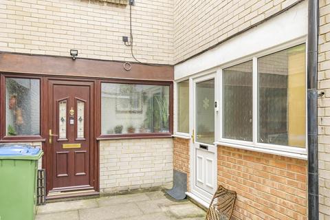 33 Blithdale Road, London, SE2 9HW