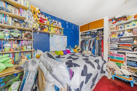 33 Blithdale Road, London, SE2 9HW