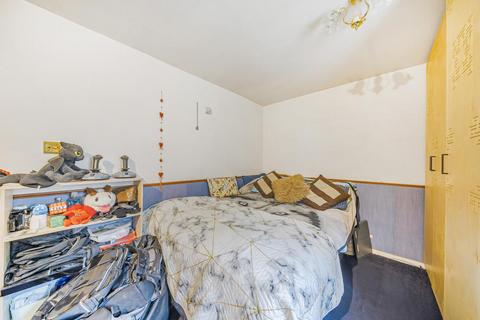 33 Blithdale Road, London, SE2 9HW