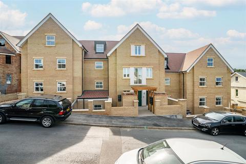 2 bedroom apartment for sale, Bloomfield Road, Harpenden