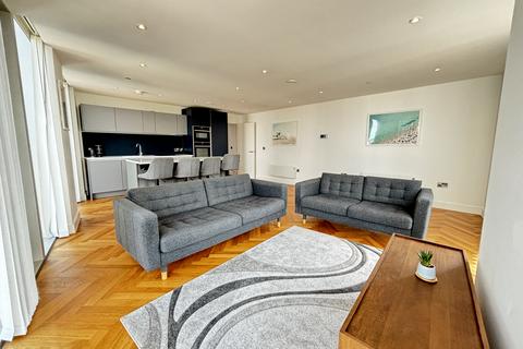 2 bedroom flat to rent, South Tower, 9 Owen Street, M15 4TP