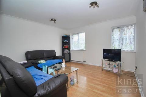 1 bedroom flat for sale, Finsbury Court, Parkside, Waltham Cross