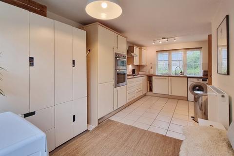 3 bedroom semi-detached house for sale, Mander Farm Road, Silsoe, Bedford, MK45