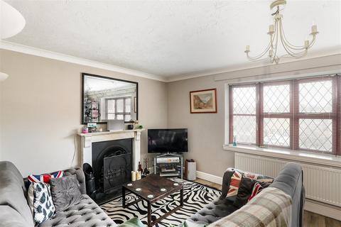 undefined, Manor Gardens, Woodchester, Stroud