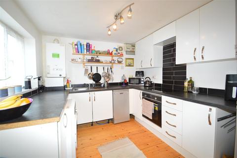 3 bedroom house for sale, Newbridge Road, Newbridge, Wrexham, LL14 3JE