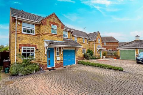 4 bedroom detached house for sale, Louvain Road, Harwich CO12