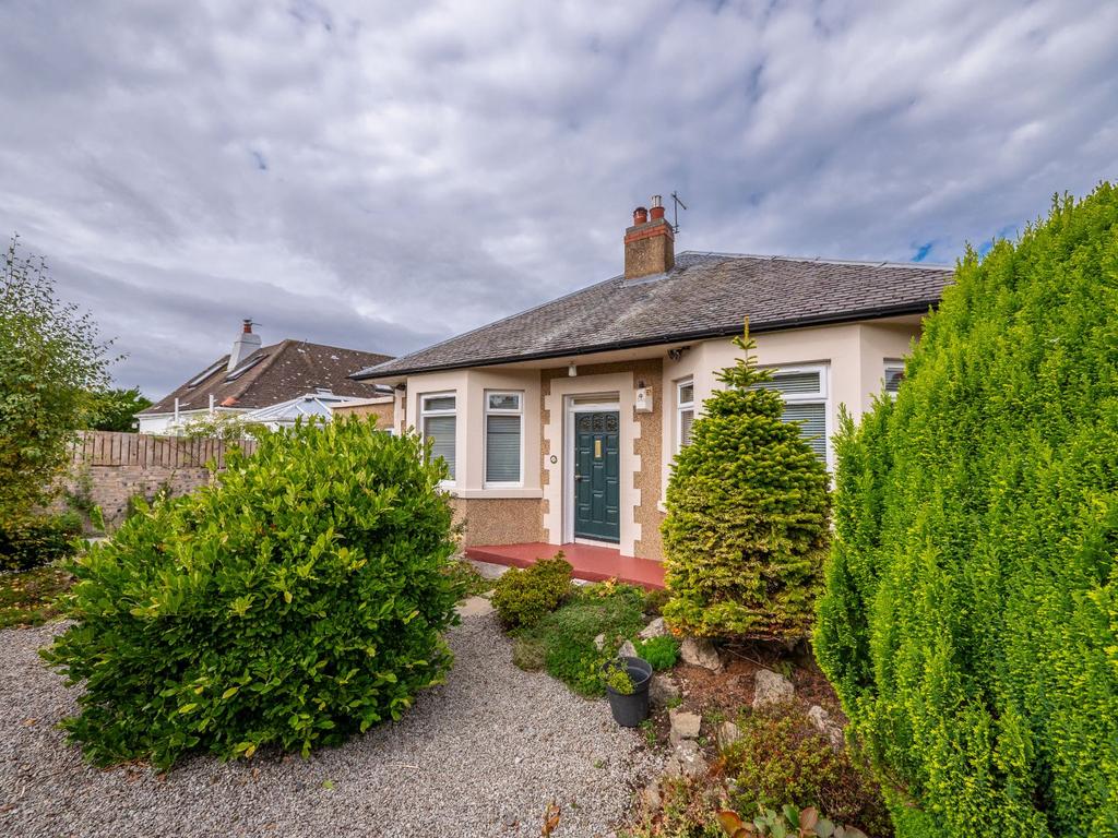 Caiystane Crescent, Edinburgh... 4 bed detached house to rent £2,810