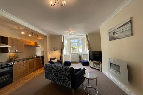 1 bedroom flat to rent, Ramshill Road, Scarborough YO11