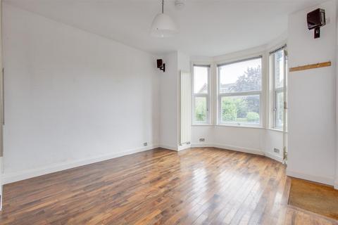 1 bedroom maisonette for sale, West Wycombe Road, High Wycombe HP12