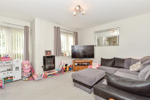 2 bedroom ground floor flat for sale, Dale Square, Havant, Hampshire