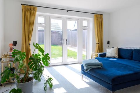 5 Buxton Close, Glebe Farm, Milton Keynes, MK17 8GX