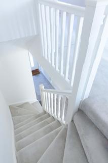 5 Buxton Close, Glebe Farm, Milton Keynes, MK17 8GX
